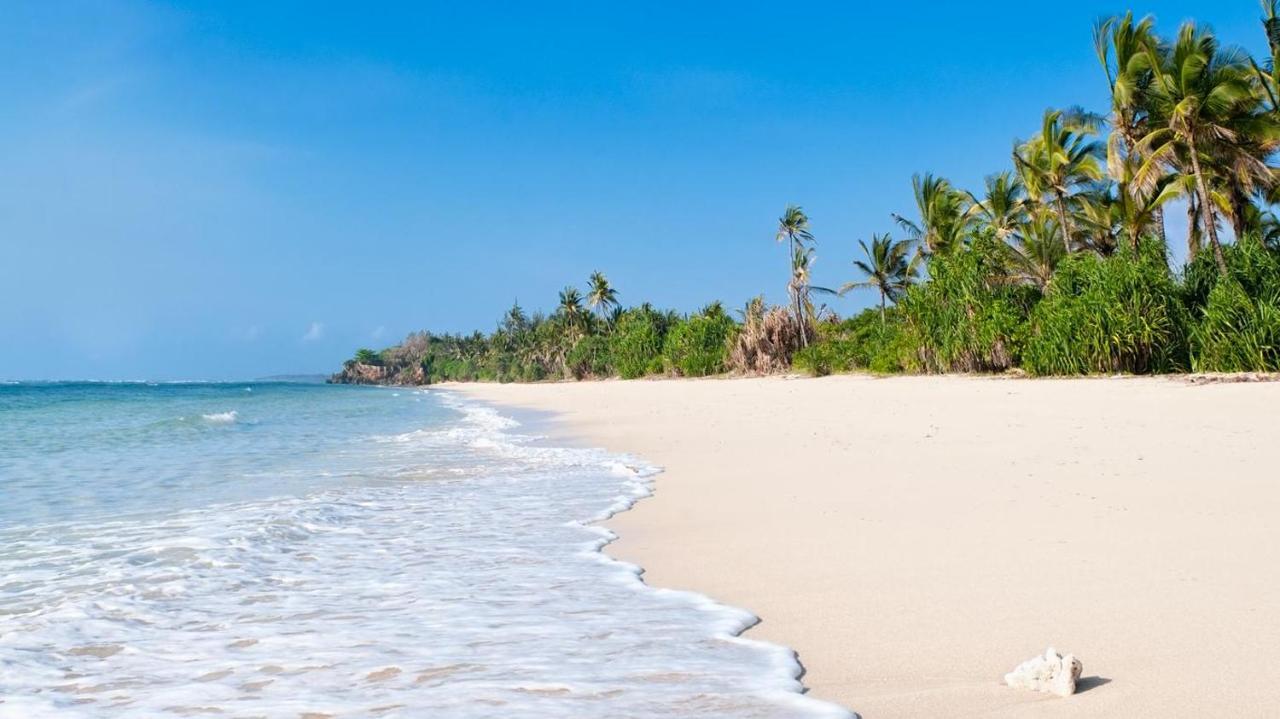 4 U Luxury Bungalows Diani Diani Beach Dış mekan fotoğraf