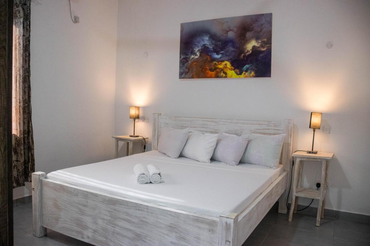 4 U Luxury Bungalows Diani Diani Beach Dış mekan fotoğraf
