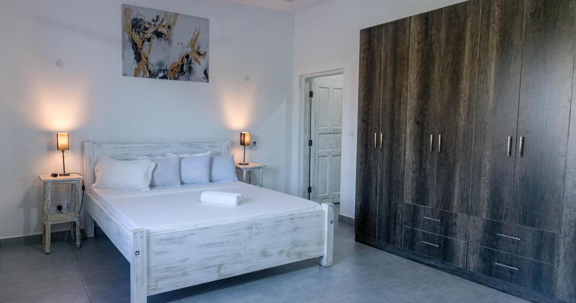 4 U Luxury Bungalows Diani Diani Beach Dış mekan fotoğraf