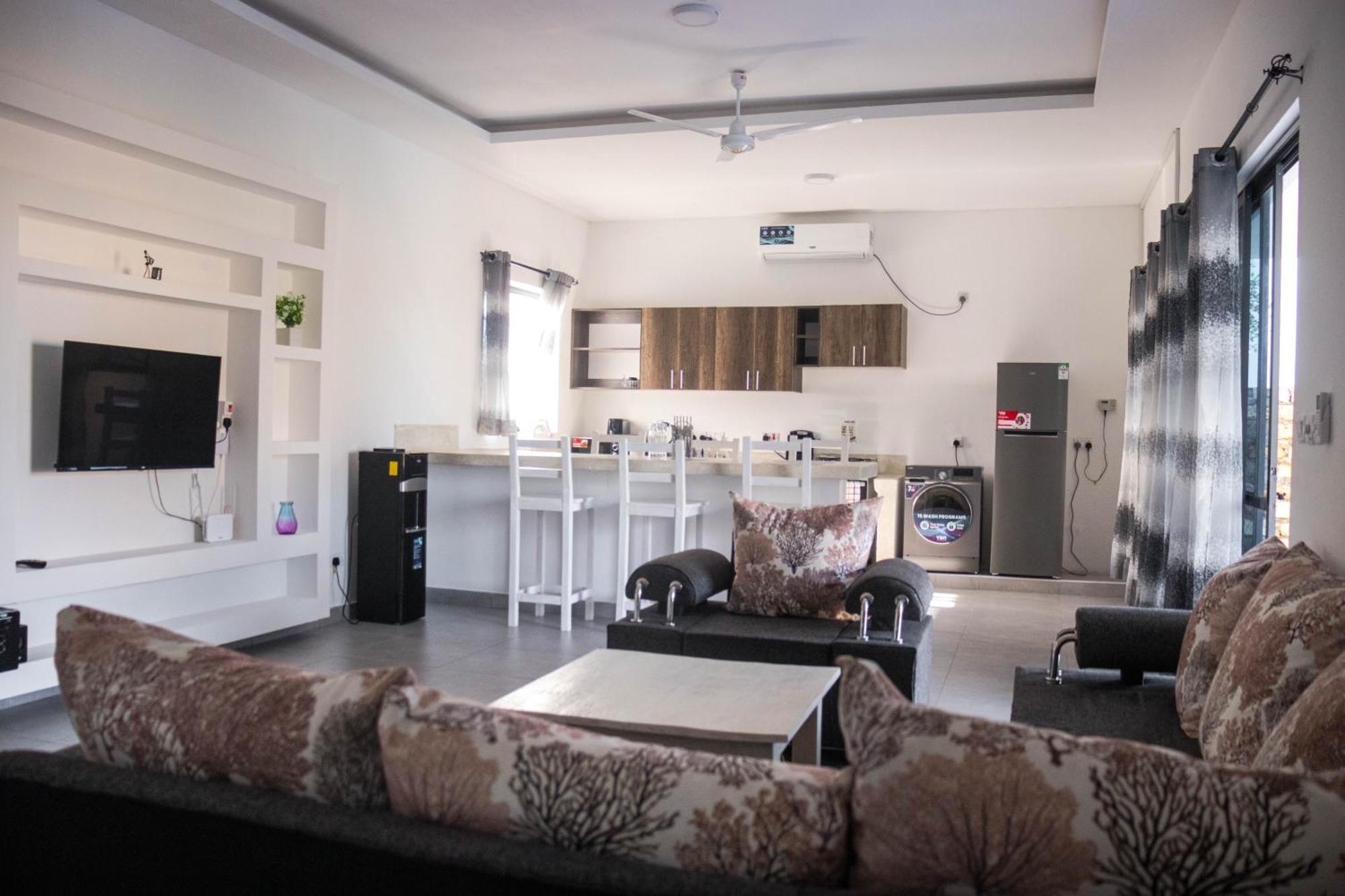 4 U Luxury Bungalows Diani Diani Beach Dış mekan fotoğraf