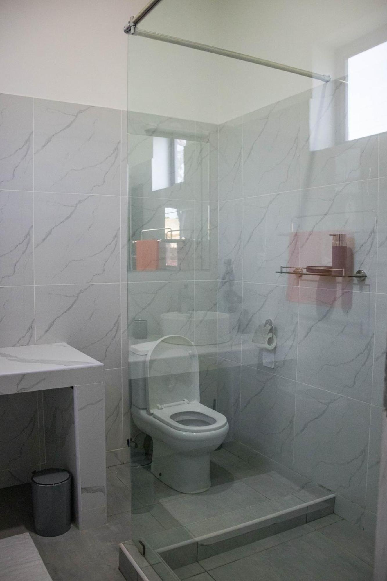 4 U Luxury Bungalows Diani Diani Beach Dış mekan fotoğraf